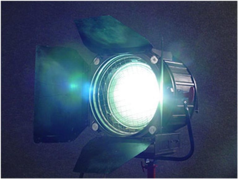 SIRIO QUARTZCOLOR 6KW HMI FRESNEL LIGHT