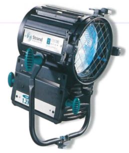 STRAND 1.2KW HMI FRESNEL LIGHT